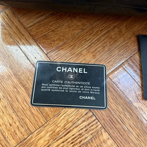 Vintage 1989 Chanel medium classic flap - Picture 12 of 16